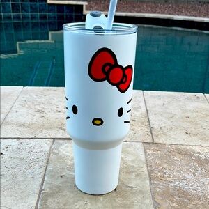 Hello Kitty White Tumbler with Straw